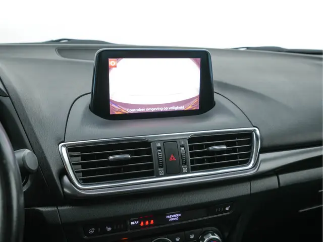 Mazda 3 2.0 SkyActiv-G 120 GT-M 2018 Benzine 18