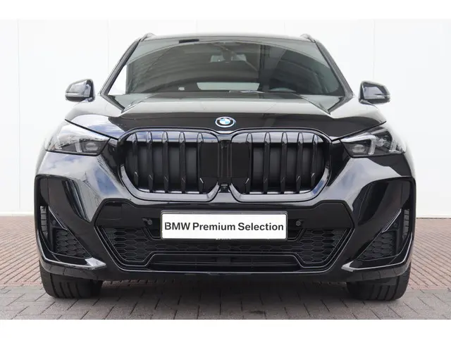 BMW X1 xDrive25e 2025 Hybride Benzine 2