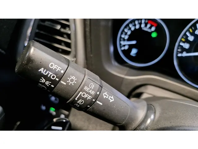 Honda HR-V 1.5 i-VTEC Executive 2017 Benzine 24