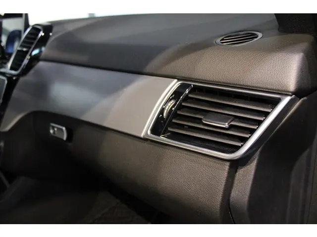Mercedes-Benz GLE 500 e 4MATIC 2016 Hybride Benzine 36