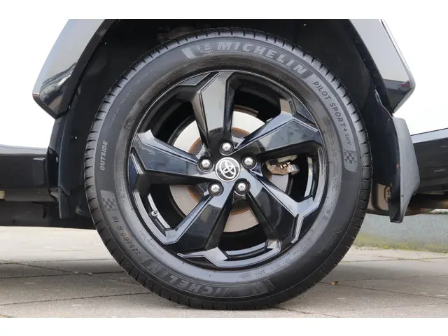 Toyota RAV4 2.5 Hybrid Bi-Tone, 2020 Hybride Benzine 18