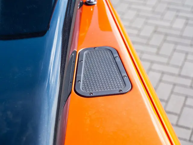 Land Rover Defender 2.2 D SW 90" XTech 2015 Diesel 36