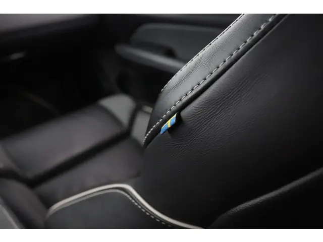 Volvo S60 2.0 T4 R-Design 2020 Benzine 29