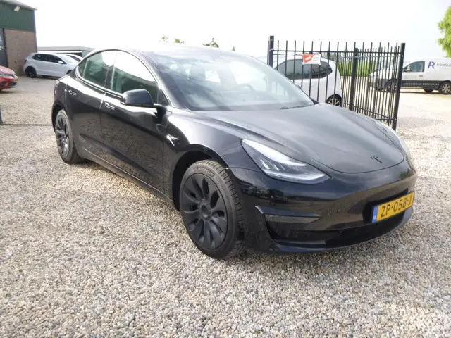 Tesla Model 3 Standard RWD Plus 60 kWh 2019 Elektrisch 3