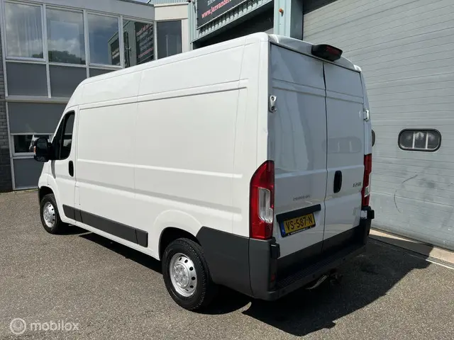 Peugeot Boxer Bestel 330 2.2 HDI L2H2 2016 Diesel 4