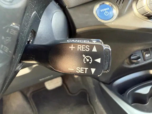 Toyota Yaris 1.5 Hybrid Dynamic 2015 Hybride Benzine 22