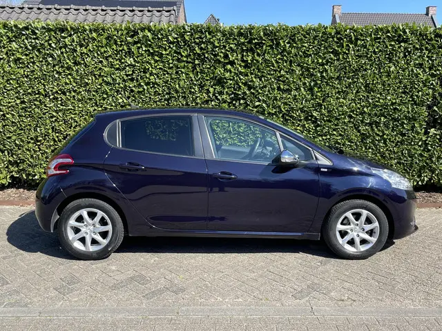 Peugeot 208 1.2 PureTech Style 2015 Benzine 22