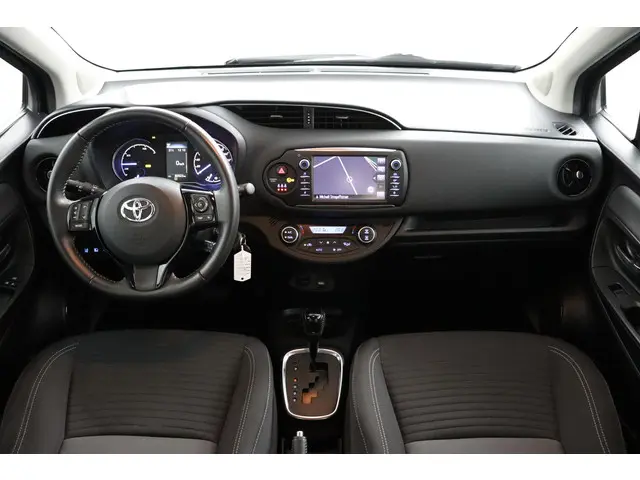Toyota Yaris 1.5 Hybrid Design 2018 Hybride Benzine 4