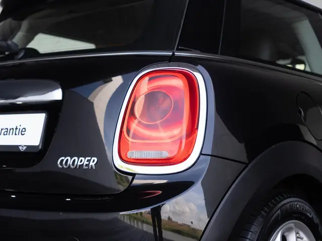 MINI 3-Deurs Cooper 2018 Benzine 17