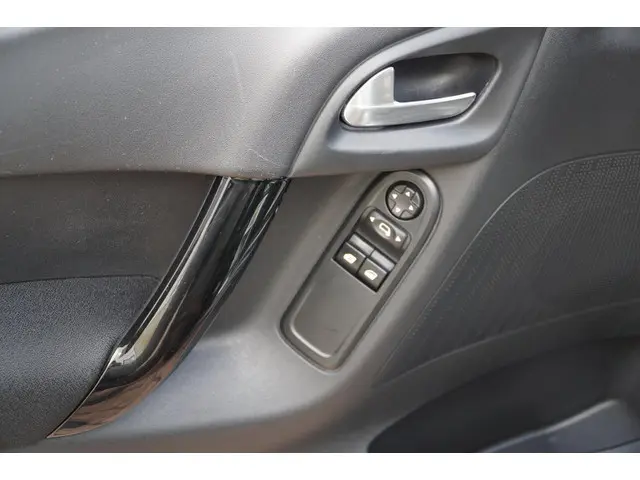 Citroën C3 1.2 VTi Collection 2013 Benzine 17
