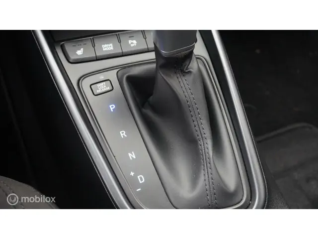 Hyundai i20 1.0 T-GDI Comfort Automaat 2023 Benzine 13