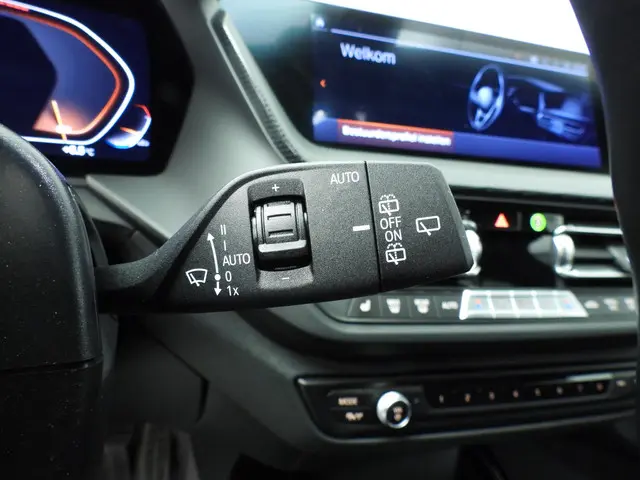 BMW 1 Serie 5-deurs 118i 2022 Benzine 32