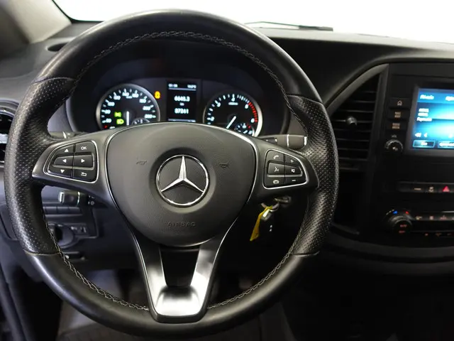 Mercedes-Benz Vito 114 CDI Lang Automaat 2023 Diesel 14