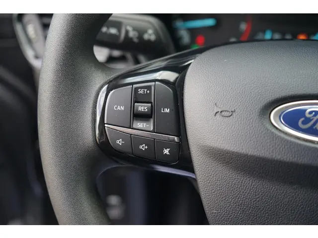 Ford Fiesta 1.1 Cool& Connect 2018 Benzine 25