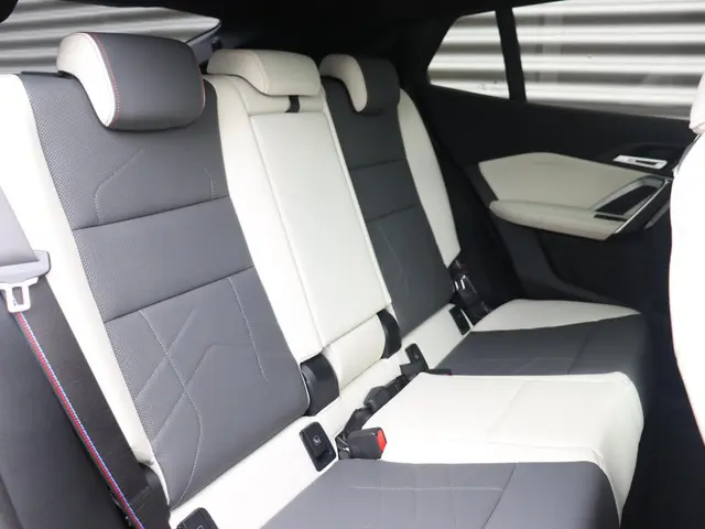 BMW iX2 eDrive20 2025 Elektrisch 10