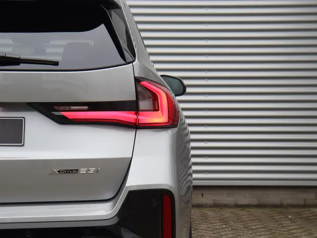 BMW X1 xDrive23i 2025 Benzine 39