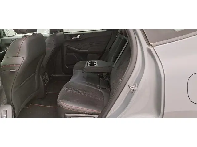 Ford Kuga 2.5 PHEV ST-Line X 2024 Hybride Benzine 29