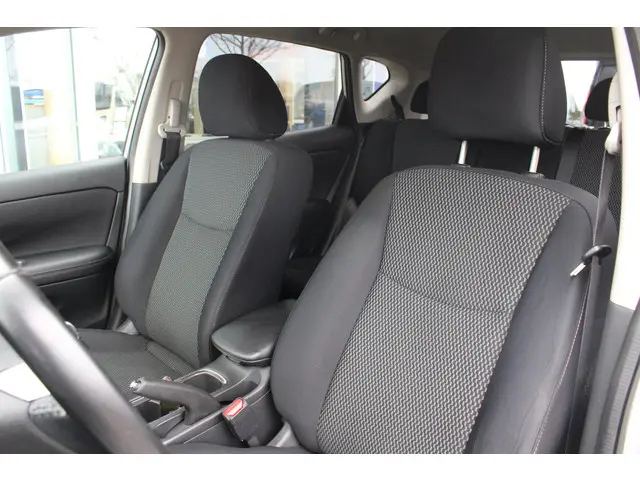 Nissan Pulsar 1.5 dCi N-Connecta 2016 Diesel 10