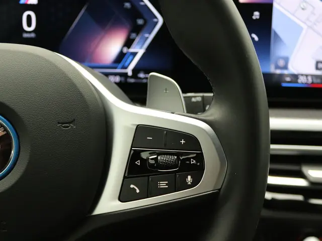 BMW 3 Serie Touring 320e 2023 Hybride Benzine 16