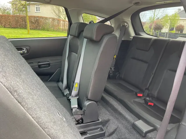 Nissan QASHQAI +2 2.0 Optima 2012 Benzine 11