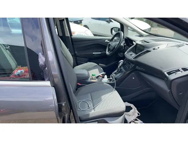 Ford C-MAX 1.5 Titanium 2015 Benzine 16