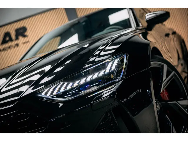 Audi RS6 RS 6 TFSI quattro 2022 Hybride Benzine 17