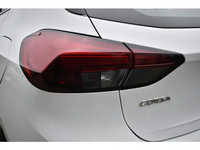 Opel Corsa 1.2 Edition 2022 Benzine 19