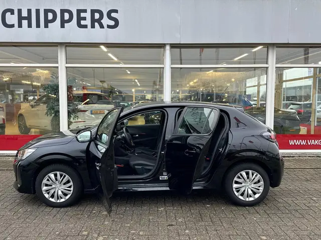 Peugeot 208 1.2 PureTech Active 2022 Benzine 11