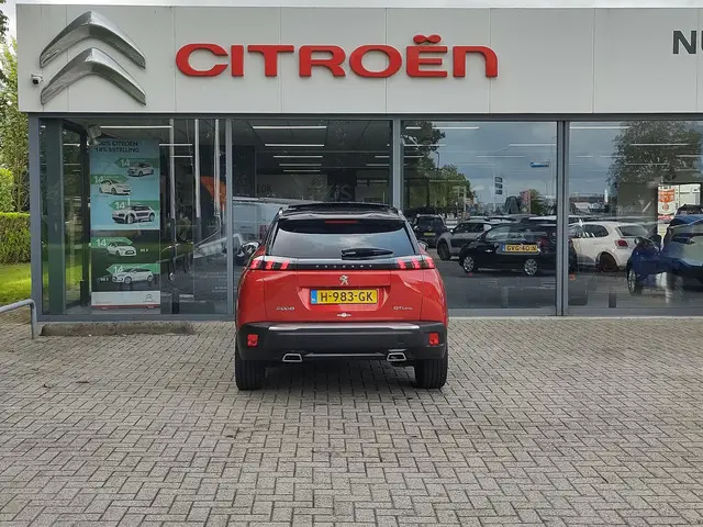 Peugeot 2008 1.2 PureTech GT-Line 2020 Benzine 5