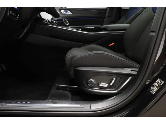 Lynk & Co 01 1.5 PHEV 2025 Hybride Benzine 30