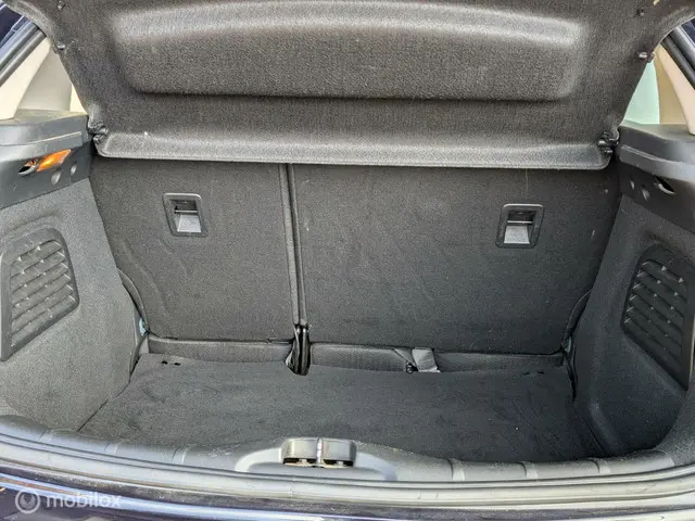 Citroën C3 1.2 PureTech Collection 2016 Benzine 9