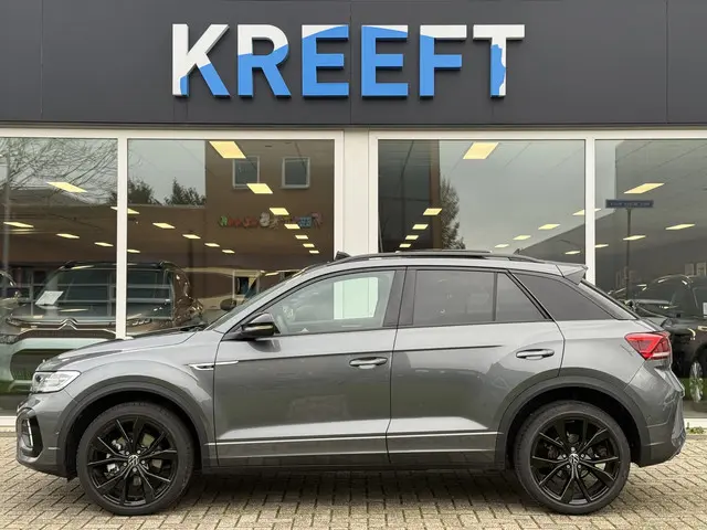 Volkswagen T-Roc 3