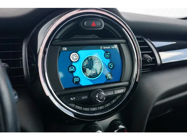 MINI 3-Deurs Cooper 2019 Benzine 19
