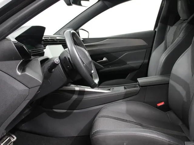 Peugeot 308 1.2 PureTech GT 2024 Benzine 18
