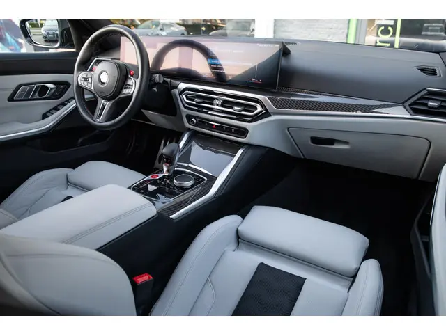 BMW M3 3-serie Touring xDrive Competition 2023 Benzine 29