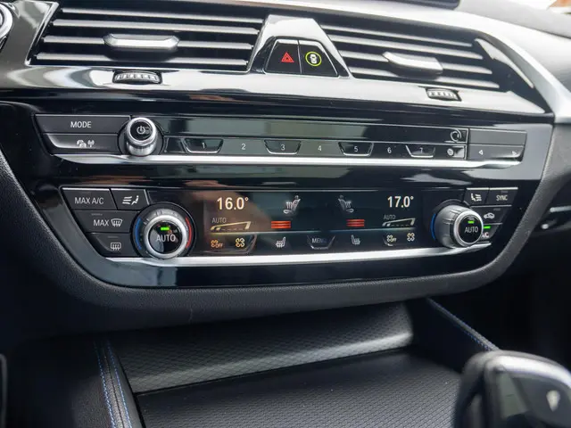 BMW 5 Serie Touring 530e xDrive 2021 Hybride Benzine 30