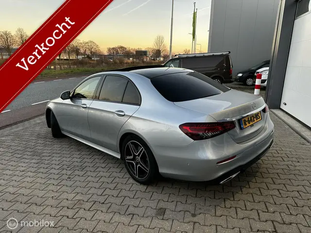 Mercedes-Benz E-Klasse 200 AMG Line 2022 Benzine 8