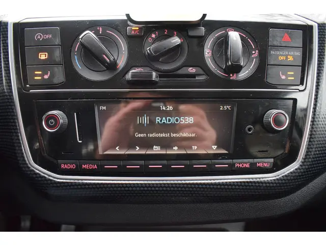 Volkswagen up! 1.0 BMT high up! 2019 Benzine 8