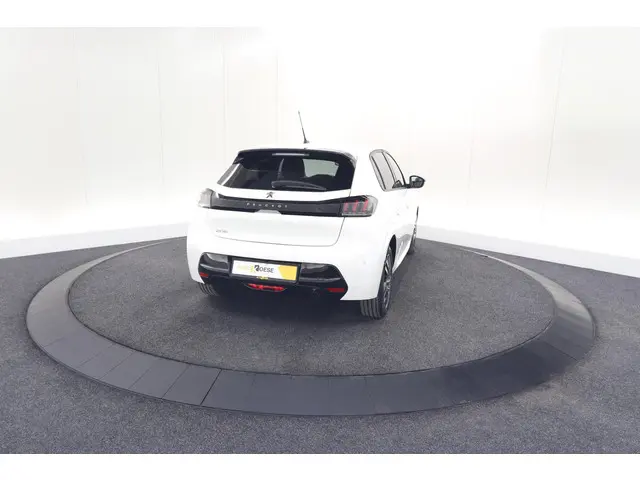 Peugeot 208 PureTech 100 Allure Pack 2023 Benzine 12