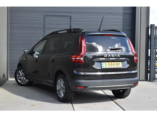 Dacia Jogger TCe 110 Expression 2023 Benzine 9