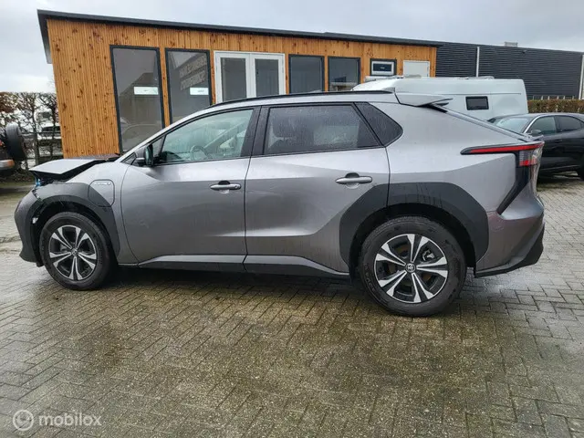 Toyota bZ4X Dynamic 73 kWh 2023 Elektrisch 5