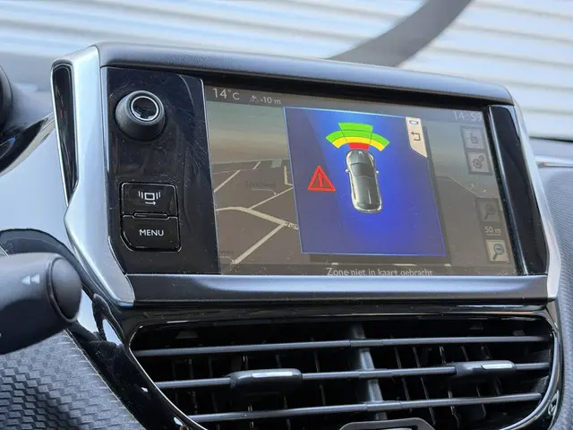 Peugeot 2008 1.6 VTi Première 2014 Benzine 16