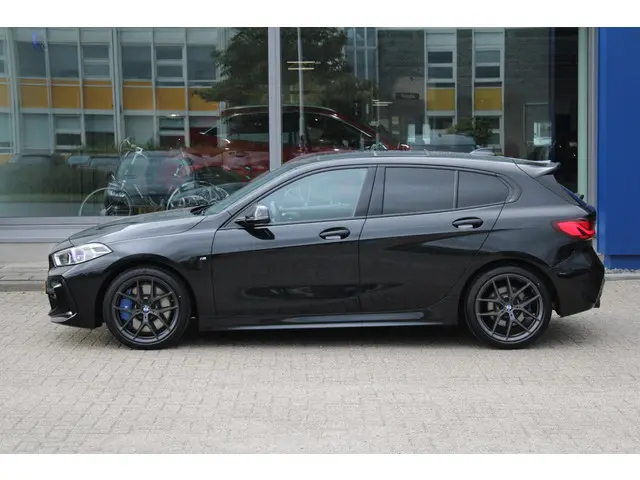 BMW 1 Serie 120i High Executive Edition 2021 Benzine 9