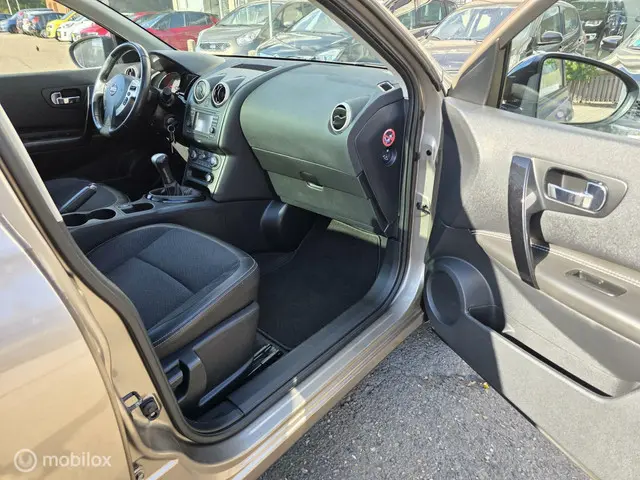 Nissan QASHQAI +2 1.6 360 2013 Benzine 21