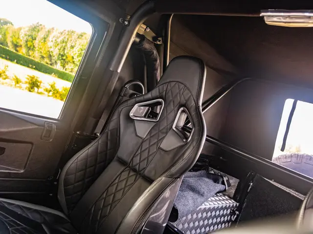 Land Rover Defender 2.2 D Soft Top 90" E 2014 Diesel 20