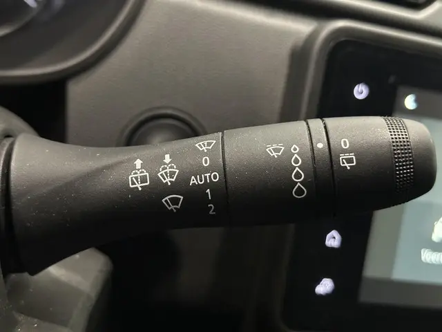 Dacia Duster 1.3 TCe 150 EDC Extreme 2023 Benzine 35