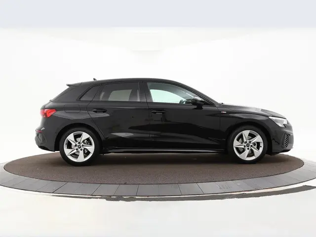 Audi A3 Sportback 35 TFSI S edition 2024 Benzine 5