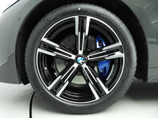 BMW 3 Serie Touring 320i 2024 Benzine 40
