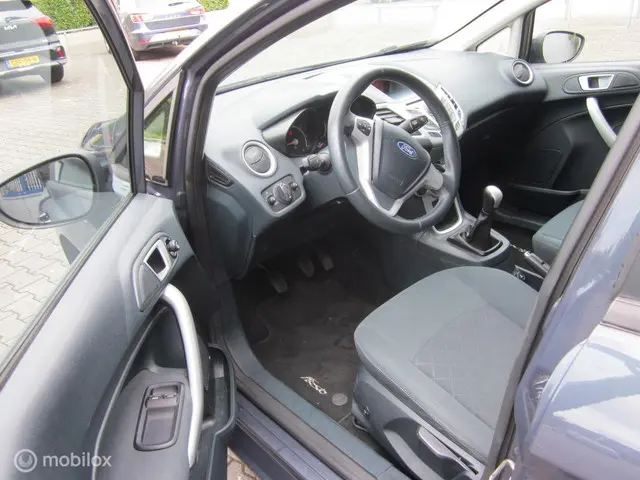 Ford Fiesta 1.25 2012 Benzine 7