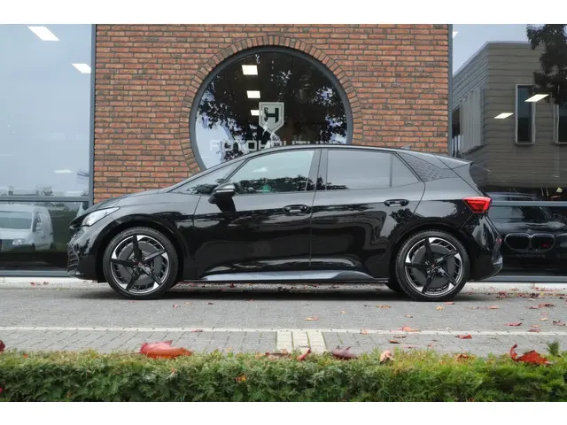 CUPRA Born Performance Limited 82 kWh 2024 Elektrisch 4